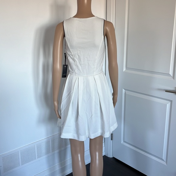 Dex white skater dress size xs item 05-15 - Picture 7 of 10